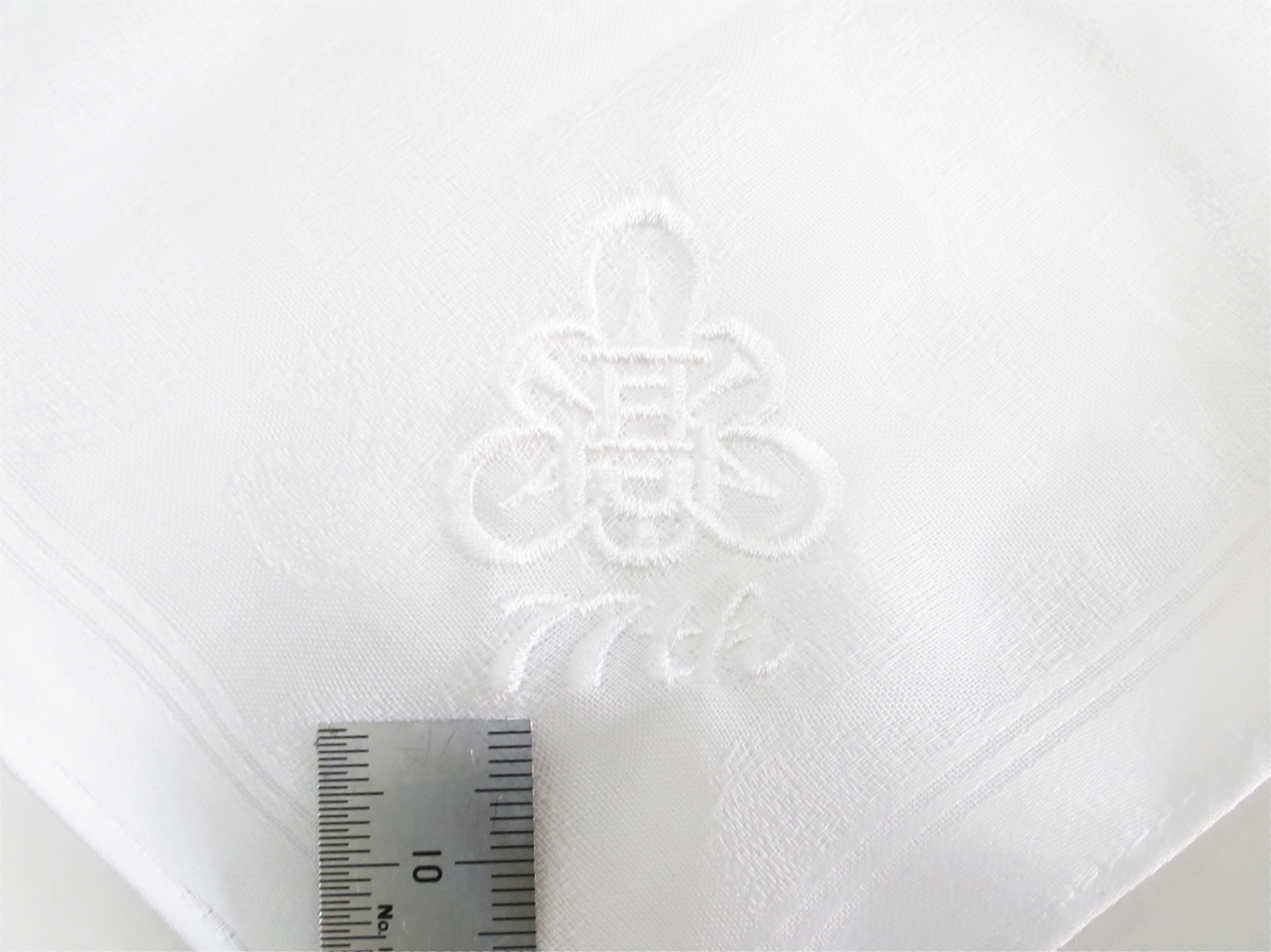 卒業記念品日本製白ハンカチ