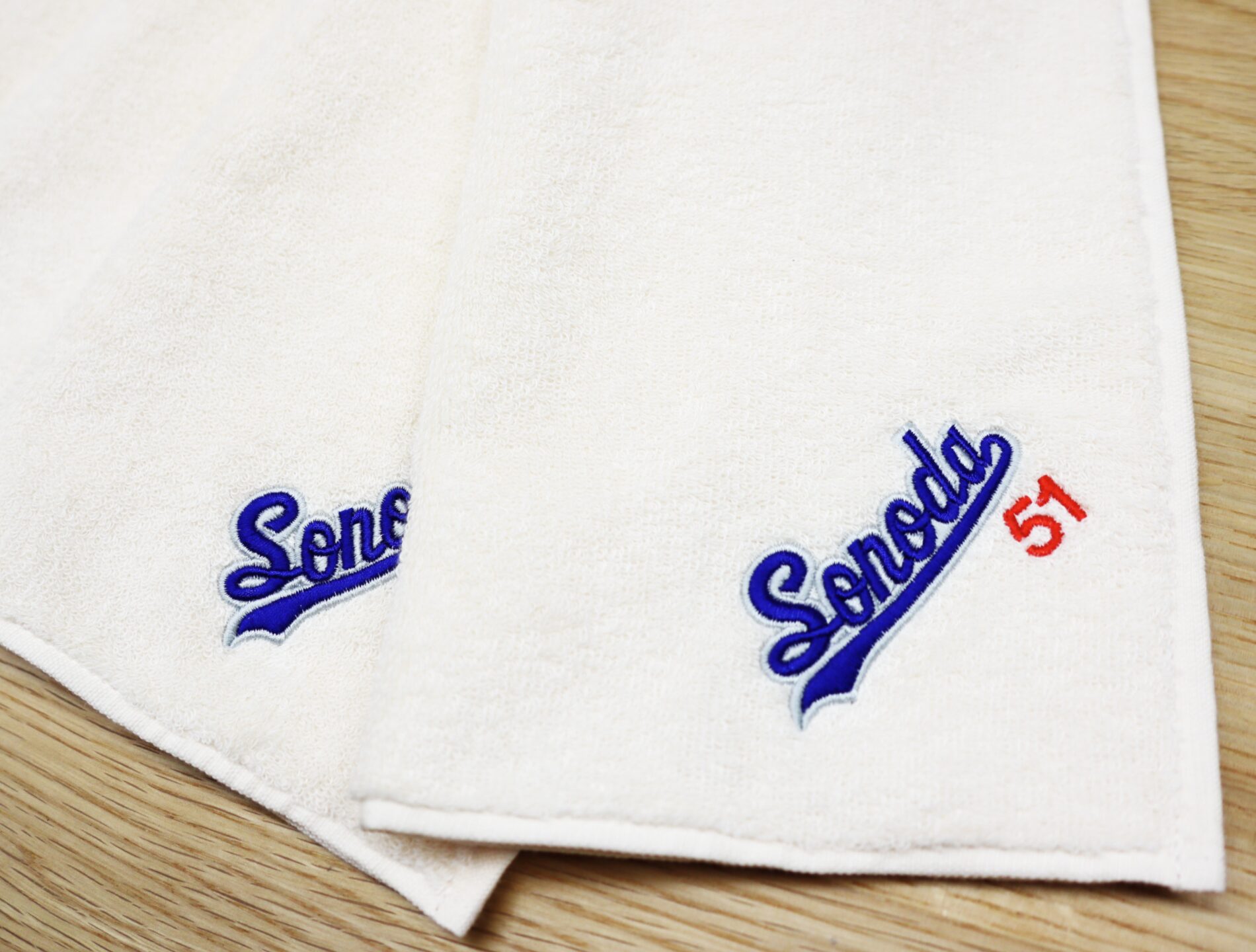 卒団記念品に贈る今治ハンドタオル刺繍｜チームロゴ入り記念タオル制作実績