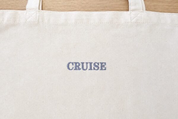 キャンバスエコバッグにCRUISEロゴを刺繍したオリジナル販促用エコバッグ